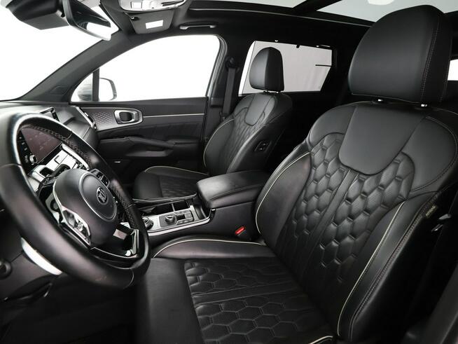 Kia Sorento FV23% PHEV automat 4x4 skóra panorama navi PDC grzane+wentyl. fotele A