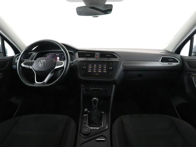 Volkswagen Tiguan Allspace 7 os. 4x4 DSG full LED virtual cocpit panorama navi grzane fotele