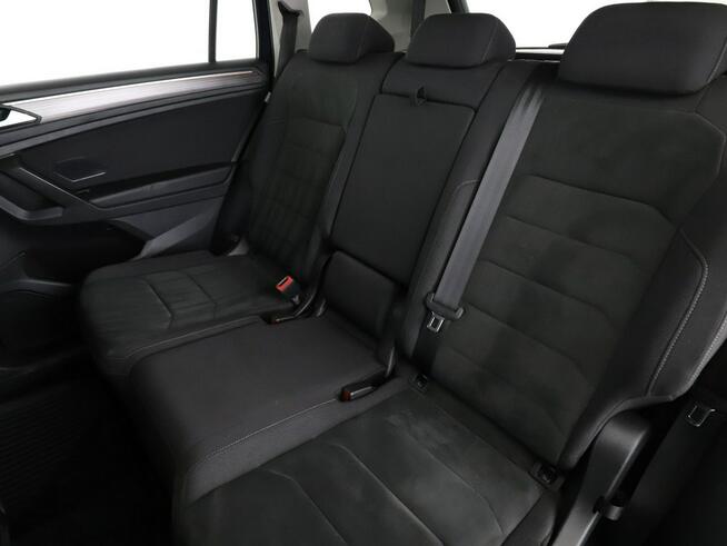 Volkswagen Tiguan Allspace 7 os. 4x4 DSG full LED virtual cocpit panorama navi grzane fotele