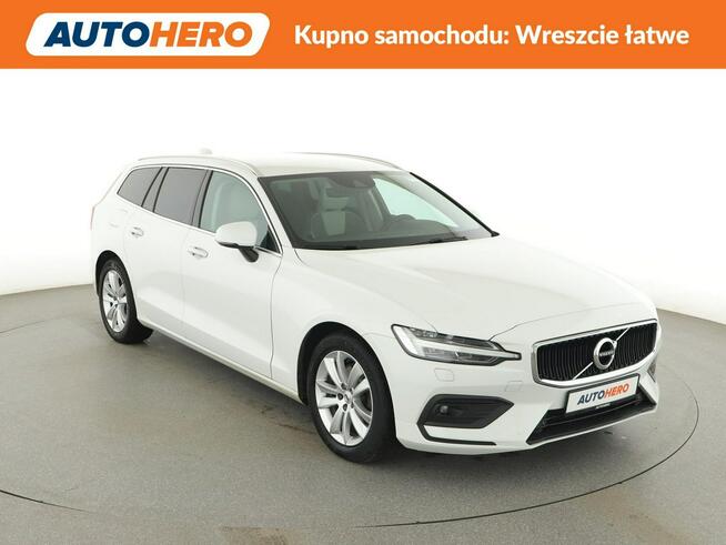 Volvo V60 mHEV automat full LED jasne wnętrze navi klima auto grzane fotele czuj