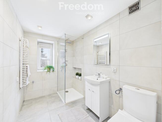 Dom z dużym potencjałem, zagospodarowana działka.