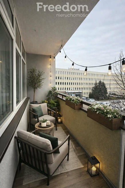 Mieszkanie z dużym balkonem i piwnica 2 pokoje