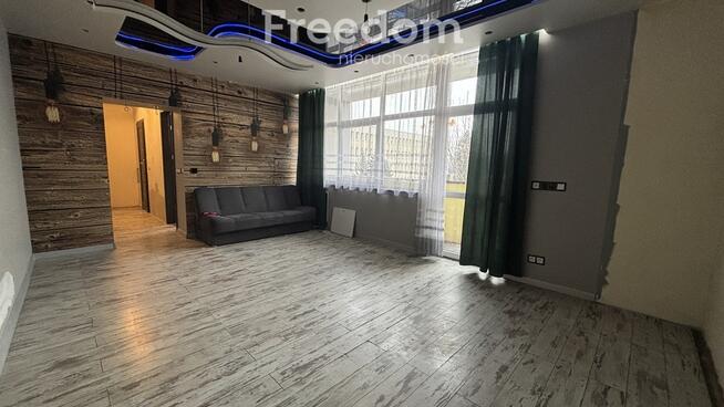 Mieszkanie z dużym balkonem i piwnica 2 pokoje