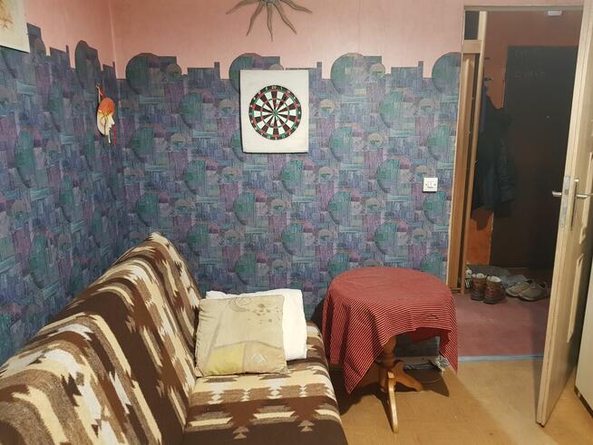 Pokój do wynajęcia dla osoby niepalącej.