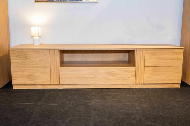 Zestaw mebli nowoczesnych Komoda + Szafka RTV + 2x witryna.