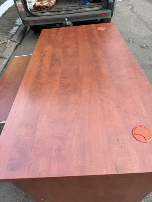 2 solidne biurka stan jak nowe 250 zł szt.