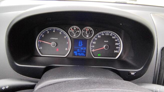 Hyundai i30 benzyna klima grzane fotele niski przebieg