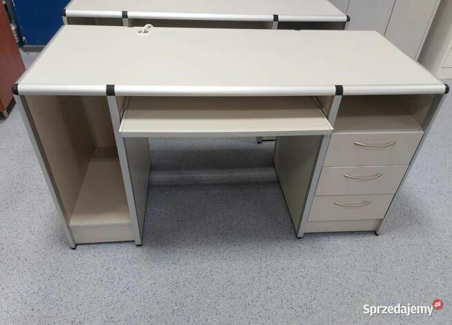Sprzedam Okazyjnie- 2 Biurka Biurowe Stan Idealny !