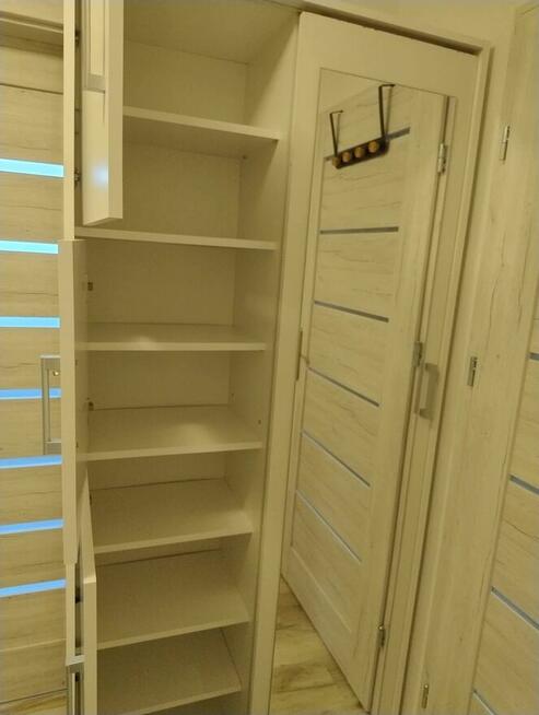 Dwupokojowe mieszkanie 40m2 2500zł +700=3200 całość