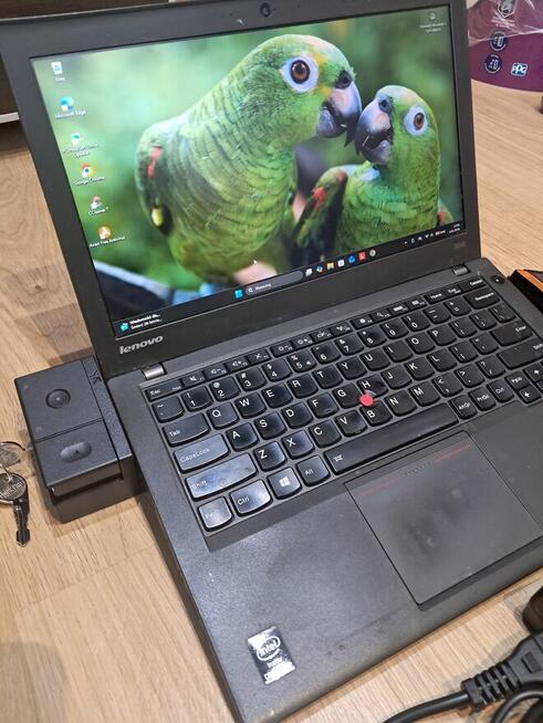 Sprzedam lenovo thinkpad X240 wszystko dziala