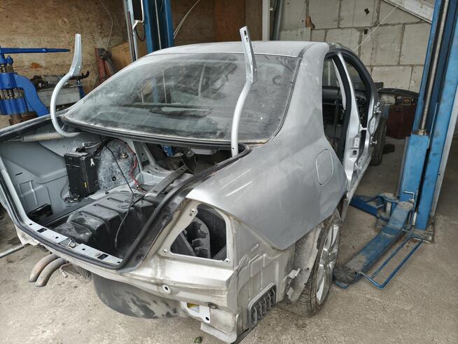 Sprzedam karoserię Mercedes W203