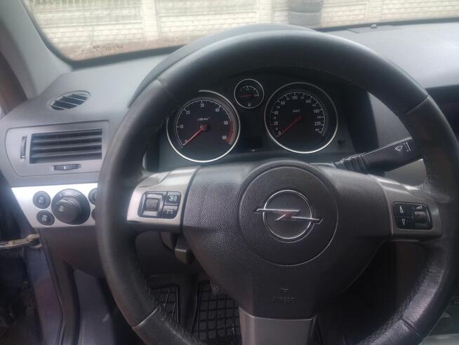 ZADBANA ASTRA z 2006 r diesel 1,9 !!!