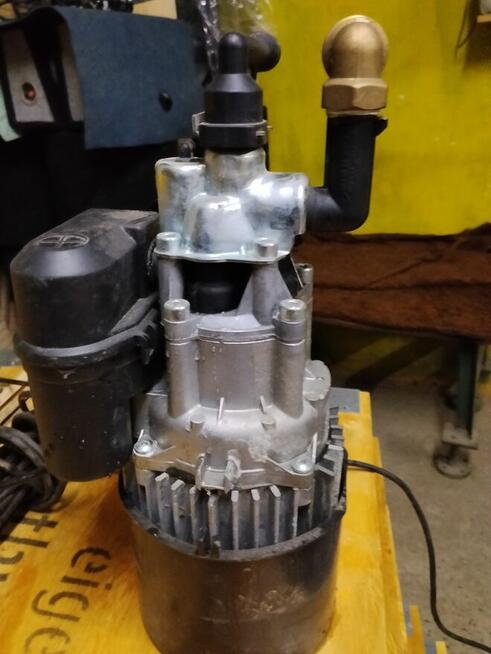 Karcher silnik z pompą.