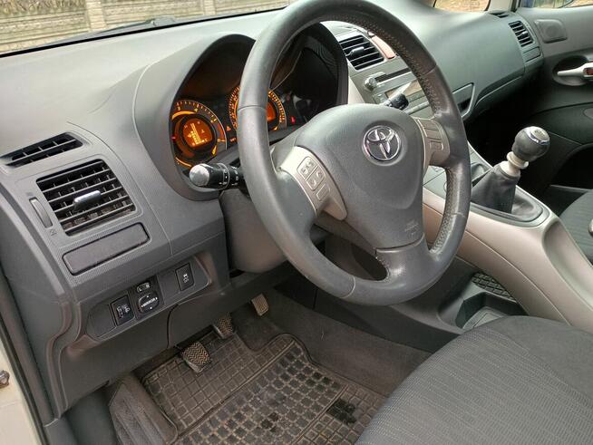 ŁADNY I ZADBANY AURIS z roku 2007 diesel 2,0 !!!