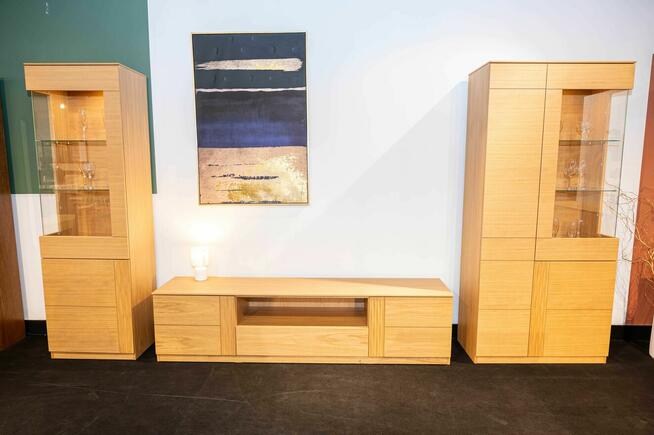 Zestaw mebli nowoczesnych Komoda + Szafka RTV + 2x witryna.