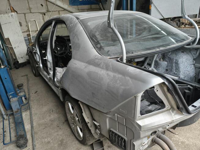 Sprzedam karoserię Mercedes W203