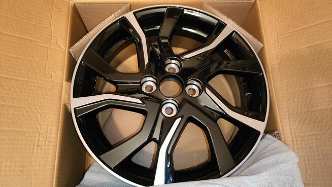 NOWA Felga 16 Toyota Yaris III 4x100 42611-0DC80 Oryginał