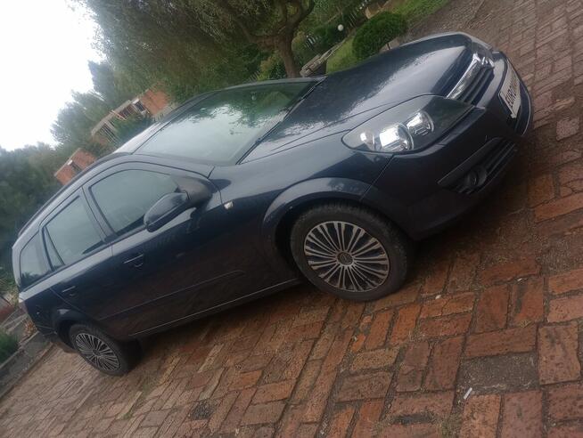 ZADBANA ASTRA z 2006 r diesel 1,9 !!!