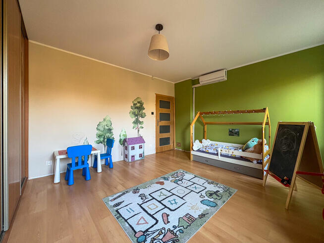 mieszkanie przy lesie