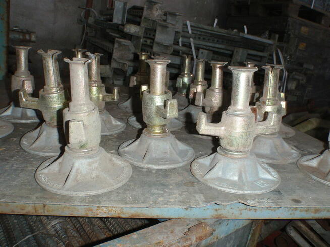 Nakrętki ściągu Manto Huennebeck