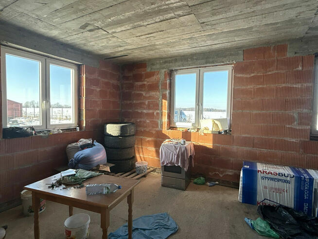 HALA DO SPRZEDAŻY PLUS BUDYNEK BIUROWY DO ADAPTAcJI