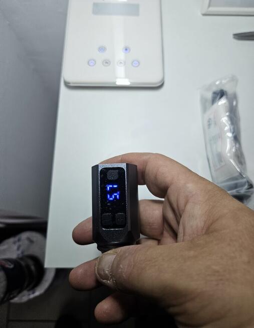 Sprzedam kompletne wyposażenie studia tatuażu