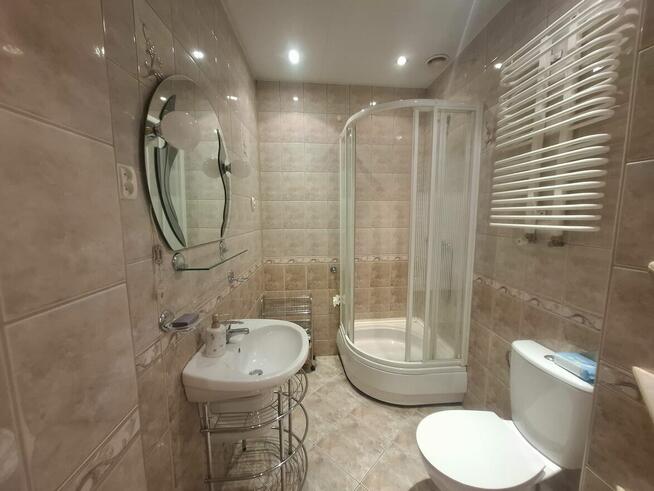 Dom z działką i miejscem parkingowym