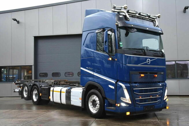 Volvo FH 550 BDF z winda rama