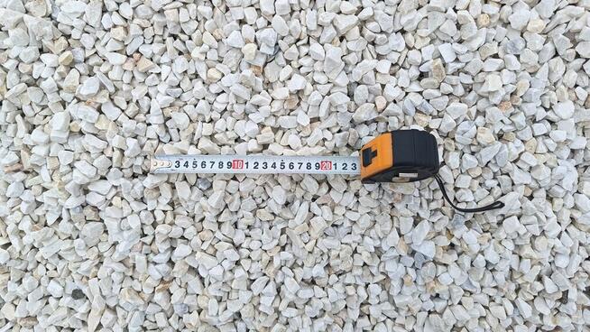 Grys marmurowy 11-16mm. Biały, jasny i ozdobny do ogrodu.