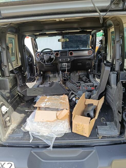 Auto kosmetyka, czyszczenie tapicerki samochodowej