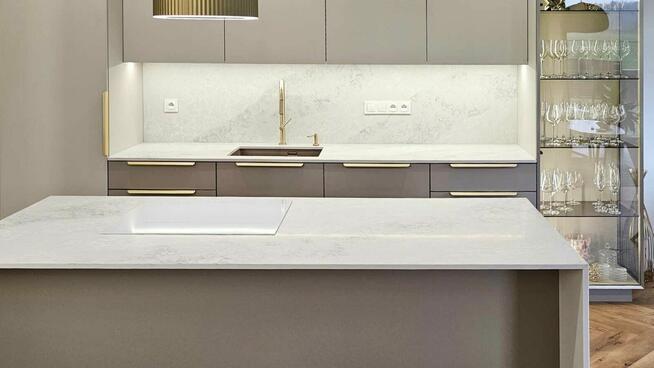 Blat kuchenny z konglomeratu - na wymiar, montaż