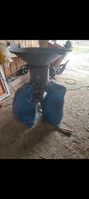 Śrutownik bąk z silnikiem