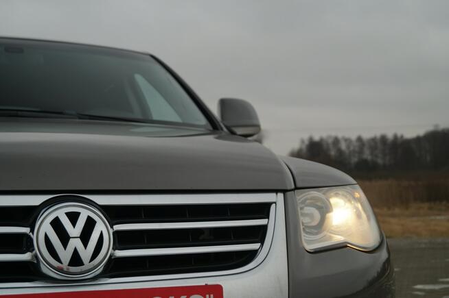 Volkswagen Touareg 4 X 4 AUTOMAT 3,0 V6 SKÓRA NAVI HAK ZADBANY SPRAWNY 6 LAT JEDEN WŁ.