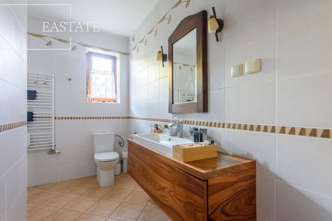 Dom Kiełpin gm. Łomianki, Bukowa