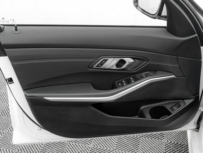 WD4996U#318i Sport Line Ambient Podgrz.f Cz.park Salon PL VAT23%