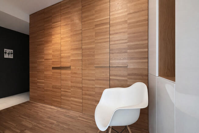 2 miejsca w garażu i komórka w cenie balkon 17m