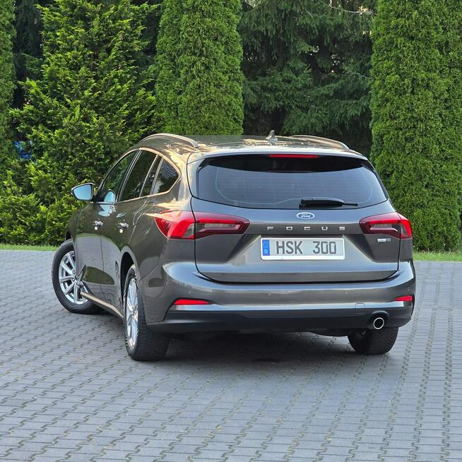 Ford Focus Mk4 1.0 EcoBoost Hybrid TITANIUM X