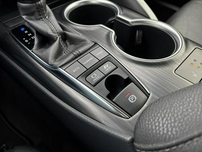 Toyota Camry 2.5 HSD 218KM EXECUTIVE, gwarancja, FV23%