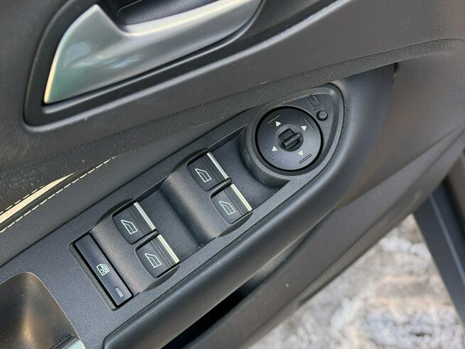 Ford Kuga 2,0TDCi 180KM ViGNALE/AWD/Skóra/Serwis/FullLed/BLiS/Navi/Android/PDC