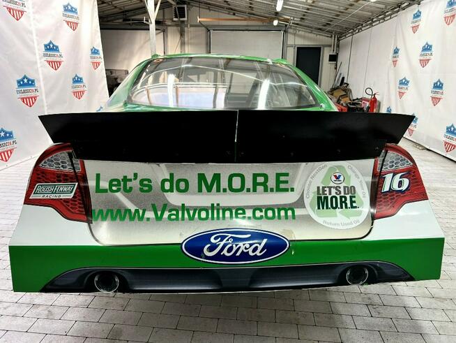 Ford Fusion NASCAR Prawdziwy race car z USA Idealny display na reklamę firmy