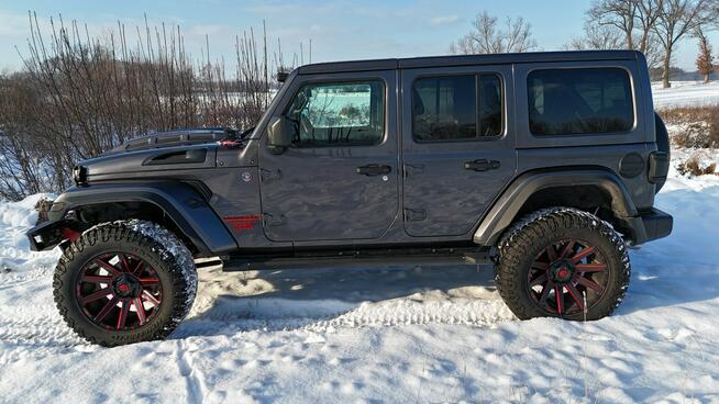 Jeep Wrangler Unlimited Sahara LIFT Full pakiet Komfort