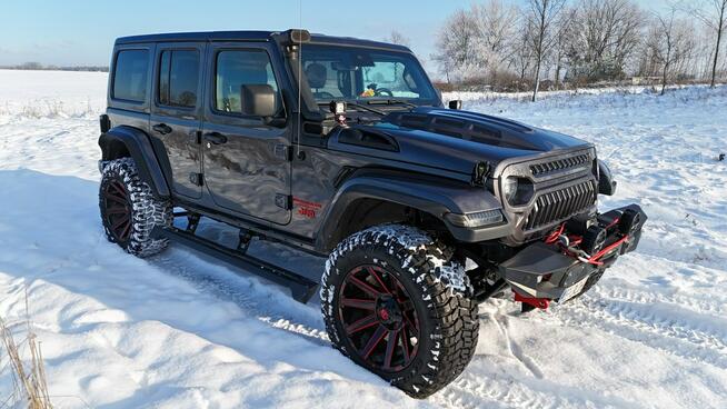 Jeep Wrangler Unlimited Sahara LIFT Full pakiet Komfort