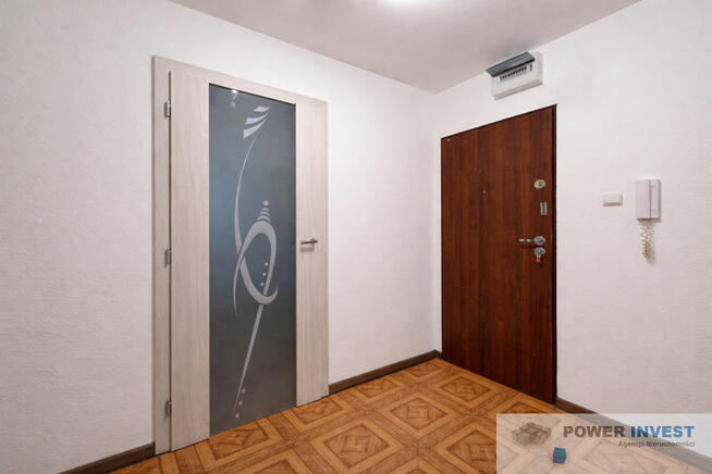 Komfortowe 2 pokoje z oddzielną kuchnią i piwnicą!