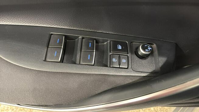 Toyota Corolla 1.5 benzyna manual Comfort