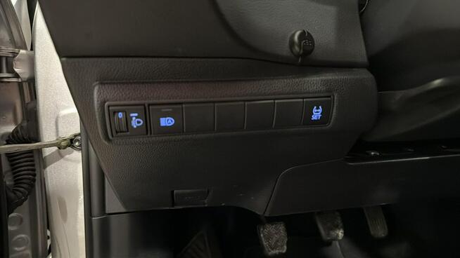 Toyota Corolla 1.5 benzyna manual Comfort