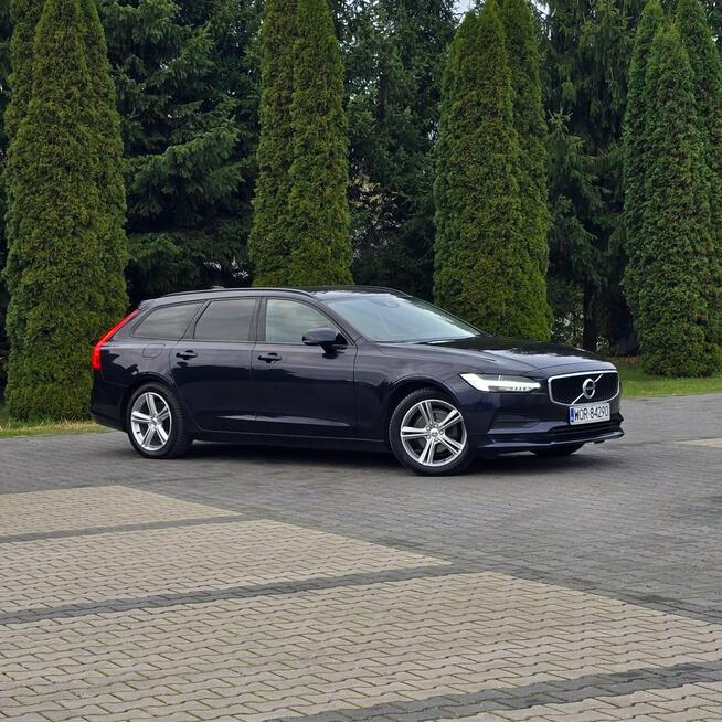 Volvo V90 2.0 D3 Momentum Pro Diesel 150KM