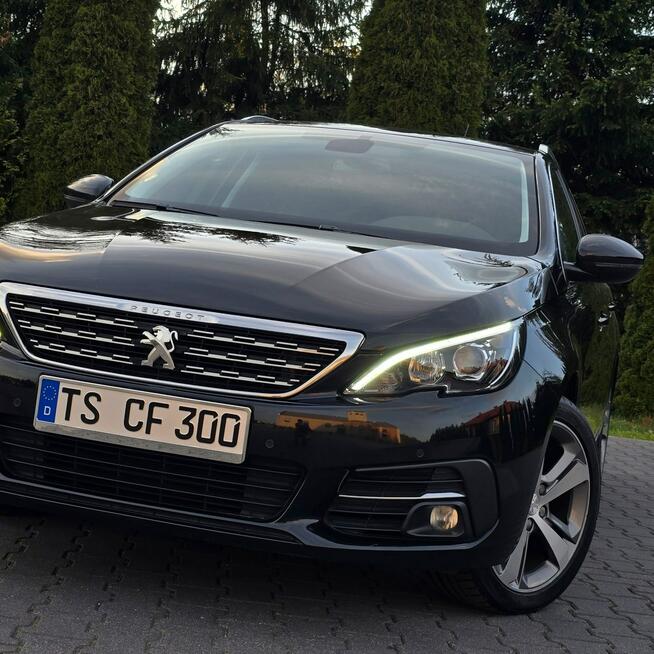 Peugeot 308 T9 1.2 Benzyna PureTech 130 S&S Active Business-Paket