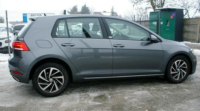 Volkswagen Golf VII