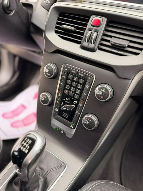 Volvo V40 FullLed_Digital_2.0diesel_NiskiPrzebieg_