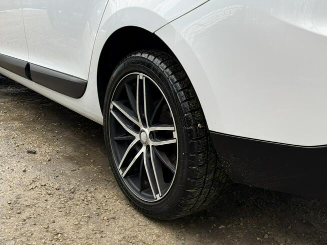 Renault Megane 1.6*110PS*6*bieg*NAVI*kolor*KLIMA* Tempomat*Alu*17*ISOFIX*TOP